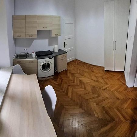 Nocleg W Centrum Czestochowy Nmp32 쳉스토호바 외부 사진