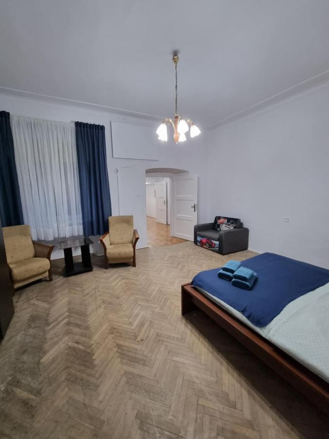 Nocleg W Centrum Czestochowy Nmp32 쳉스토호바 외부 사진