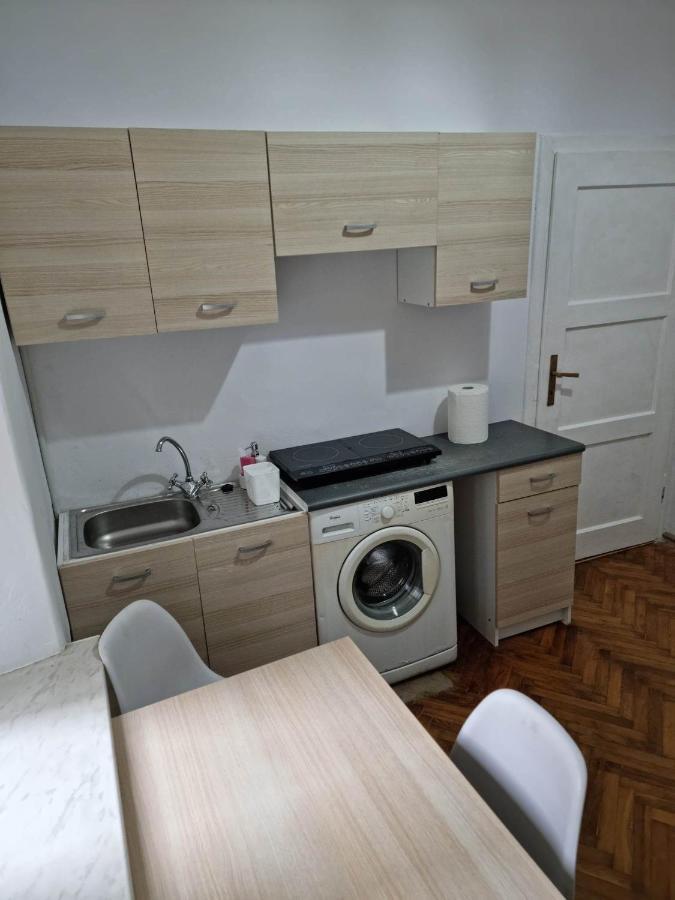 Nocleg W Centrum Czestochowy Nmp32 쳉스토호바 외부 사진
